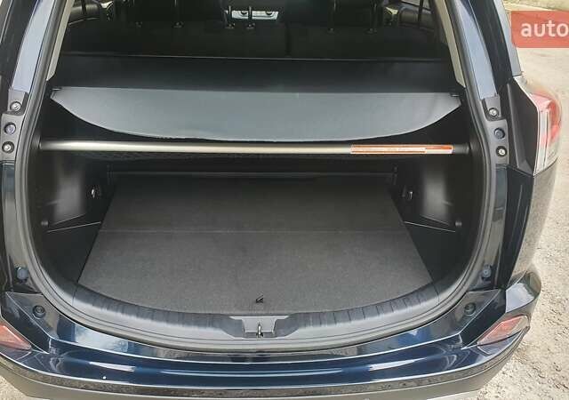 Синий Тойота РАВ 4, объемом двигателя 2.5 л и пробегом 29 тыс. км за 27700 $, фото 7 на Automoto.ua