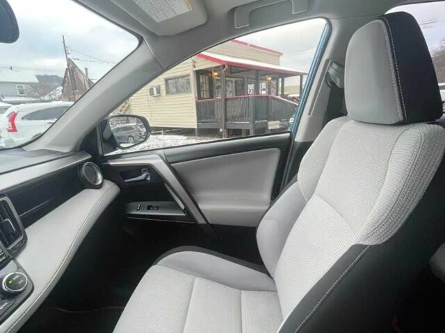 Синий Тойота РАВ 4, объемом двигателя 2.5 л и пробегом 58 тыс. км за 8400 $, фото 9 на Automoto.ua