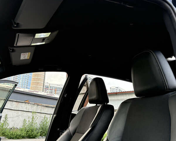 Тойота РАВ 4 2017 в Киеве на Automoto.ua Синий Тойота РАВ 4, объемом двигателя 2.49 л и пробегом 71 тыс. км за 25900 $, фото 25 на Automoto.ua