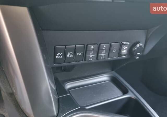 Тойота РАВ 4 2017 в Харькове на Automoto.ua Синий Тойота РАВ 4, объемом двигателя 2.5 л и пробегом 29 тыс. км за 27700 $, фото 24 на Automoto.ua