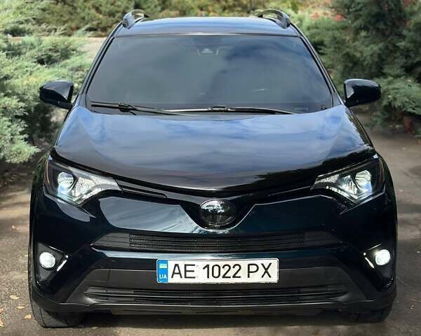 Тойота РАВ 4 2017 в Новомосковске на Automoto.ua Синий Тойота РАВ 4, объемом двигателя 2.49 л и пробегом 125 тыс. км за 22500 $, фото 3 на Automoto.ua