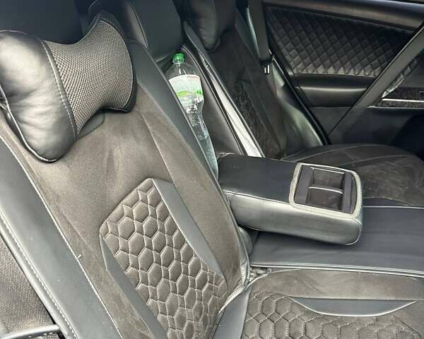 Тойота РАВ 4 2017 в Новомосковске на Automoto.ua Синий Тойота РАВ 4, объемом двигателя 2.49 л и пробегом 125 тыс. км за 22500 $, фото 18 на Automoto.ua