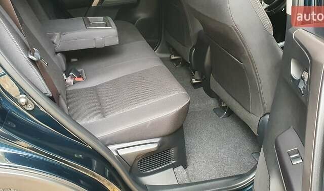 Тойота РАВ 4 2017 в Харькове на Automoto.ua Синий Тойота РАВ 4, объемом двигателя 2.5 л и пробегом 29 тыс. км за 27700 $, фото 8 на Automoto.ua