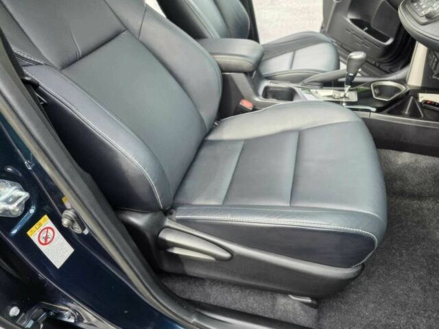 Тойота РАВ 4 2018 в Кропивницком (Кировограде) на Automoto.ua Синий Тойота РАВ 4, объемом двигателя 2.5 л и пробегом 36 тыс. км за 14000 $, фото 10 на Automoto.ua