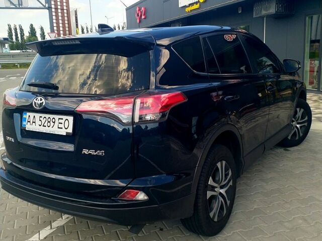 Синій Тойота РАВ 4, об'ємом двигуна 2 л та пробігом 160 тис. км за 18500 $, фото 1 на Automoto.ua