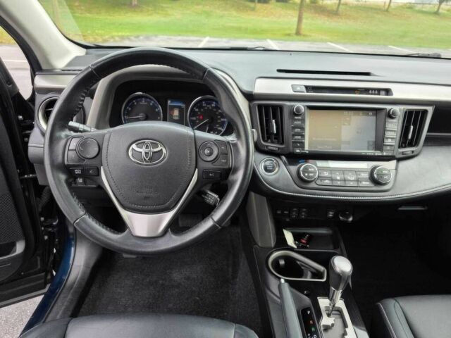 Тойота РАВ 4 2018 в Кропивницком (Кировограде) на Automoto.ua Синий Тойота РАВ 4, объемом двигателя 2.5 л и пробегом 36 тыс. км за 14000 $, фото 8 на Automoto.ua