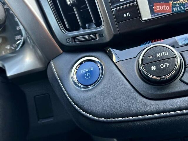 Синий Тойота РАВ 4, объемом двигателя 2.49 л и пробегом 99 тыс. км за 25700 $, фото 47 на Automoto.ua