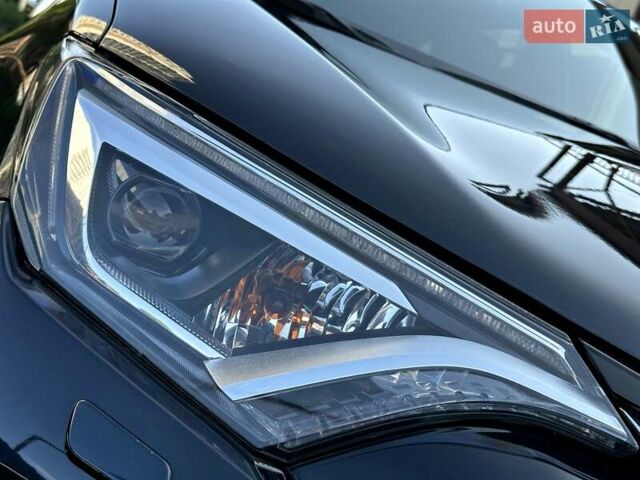 Синий Тойота РАВ 4, объемом двигателя 2.49 л и пробегом 99 тыс. км за 25700 $, фото 8 на Automoto.ua