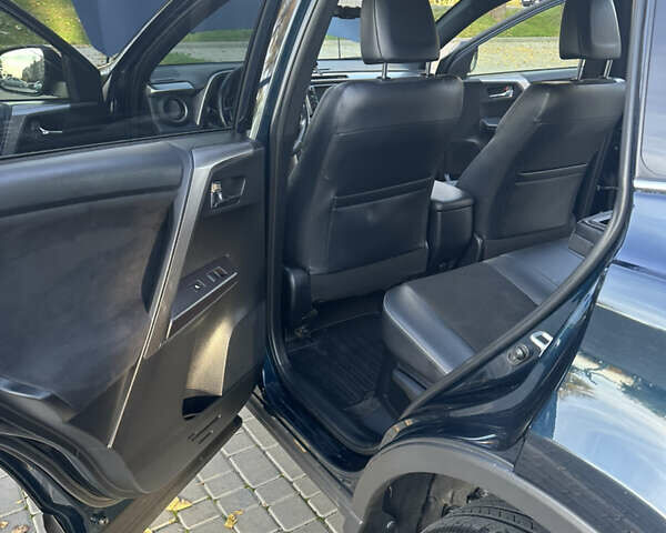 Синий Тойота РАВ 4, объемом двигателя 2.49 л и пробегом 99 тыс. км за 23600 $, фото 13 на Automoto.ua