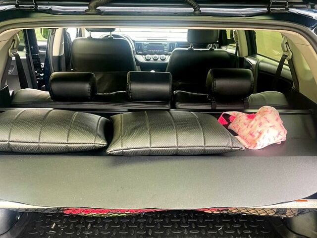 Синій Тойота РАВ 4, об'ємом двигуна 2 л та пробігом 160 тис. км за 18500 $, фото 3 на Automoto.ua