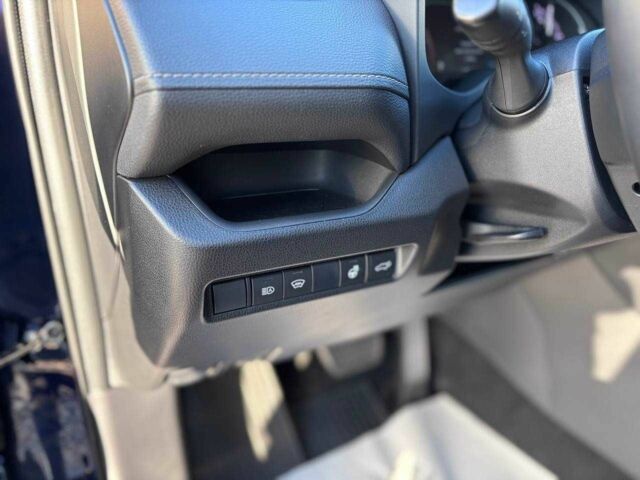 Синій Тойота РАВ 4, об'ємом двигуна 2 л та пробігом 56 тис. км за 29999 $, фото 15 на Automoto.ua