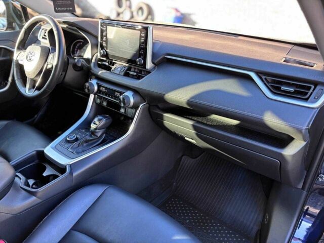 Синій Тойота РАВ 4, об'ємом двигуна 2 л та пробігом 56 тис. км за 29999 $, фото 22 на Automoto.ua