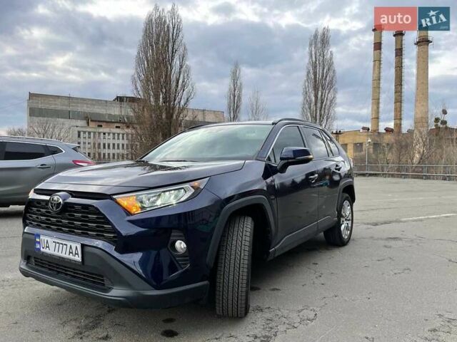 Синий Тойота РАВ 4, объемом двигателя 2.49 л и пробегом 30 тыс. км за 31400 $, фото 1 на Automoto.ua