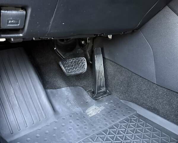 Синий Тойота РАВ 4, объемом двигателя 2.49 л и пробегом 72 тыс. км за 40700 $, фото 27 на Automoto.ua