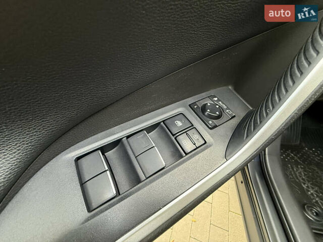 Синий Тойота РАВ 4, объемом двигателя 2.49 л и пробегом 127 тыс. км за 34000 $, фото 18 на Automoto.ua