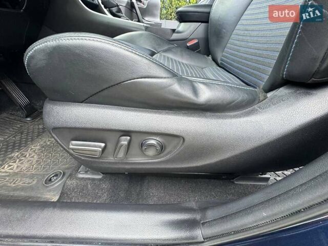 Синий Тойота РАВ 4, объемом двигателя 2.49 л и пробегом 68 тыс. км за 35500 $, фото 9 на Automoto.ua