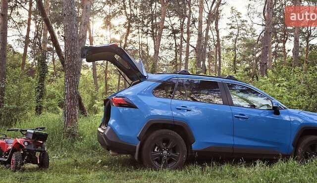 Синій Тойота РАВ 4, об'ємом двигуна 2.49 л та пробігом 70 тис. км за 26000 $, фото 3 на Automoto.ua