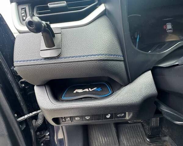 Синий Тойота РАВ 4, объемом двигателя 2.49 л и пробегом 68 тыс. км за 35500 $, фото 13 на Automoto.ua