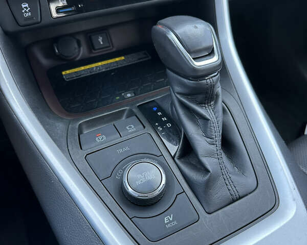 Тойота РАВ 4 2021 в Днепре (Днепропетровске) на Automoto.ua Синий Тойота РАВ 4, объемом двигателя 2.5 л и пробегом 101 тыс. км за 31000 $, фото 38 на Automoto.ua