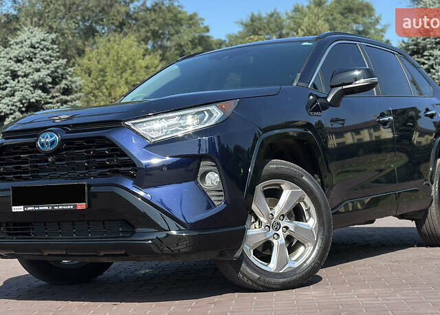 Тойота РАВ 4 2021 в Днепре (Днепропетровске) на Automoto.ua Синий Тойота РАВ 4, объемом двигателя 2.5 л и пробегом 101 тыс. км за 31000 $, фото 1 на Automoto.ua