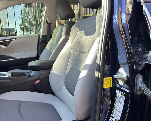 Синій Тойота РАВ 4, об'ємом двигуна 2.5 л та пробігом 114 тис. км за 26300 $, фото 3 на Automoto.ua