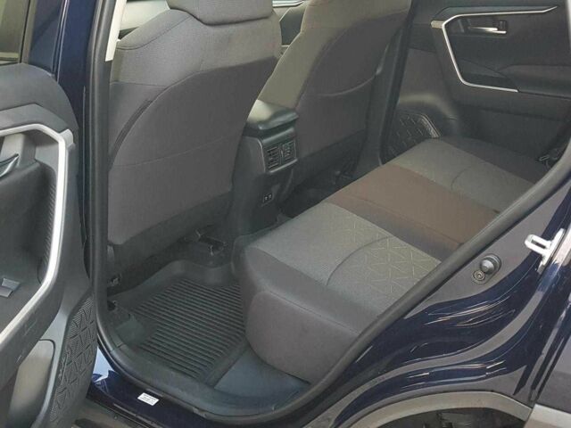 Тойота РАВ 4 2021 в Ровно на Automoto.ua Синий Тойота РАВ 4, объемом двигателя 2.5 л и пробегом 113 тыс. км за 22000 $, фото 12 на Automoto.ua