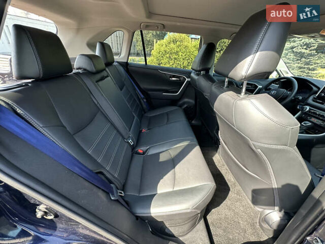 Тойота РАВ 4 2021 в Днепре (Днепропетровске) на Automoto.ua Синий Тойота РАВ 4, объемом двигателя 2.5 л и пробегом 101 тыс. км за 31000 $, фото 23 на Automoto.ua
