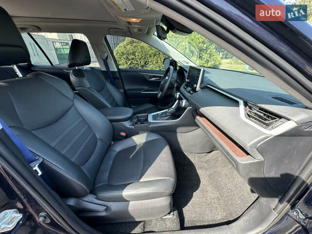 Тойота РАВ 4 2021 в Днепре (Днепропетровске) на Automoto.ua Синий Тойота РАВ 4, объемом двигателя 2.5 л и пробегом 101 тыс. км за 31000 $, фото 25 на Automoto.ua