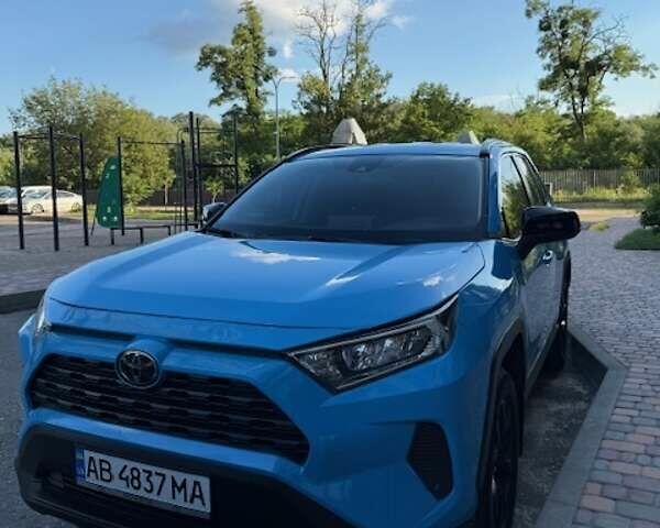Синий Тойота РАВ 4, объемом двигателя 2.49 л и пробегом 97 тыс. км за 24700 $, фото 2 на Automoto.ua