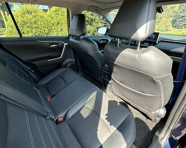 Тойота РАВ 4 2021 в Днепре (Днепропетровске) на Automoto.ua Синий Тойота РАВ 4, объемом двигателя 2.5 л и пробегом 101 тыс. км за 31000 $, фото 22 на Automoto.ua