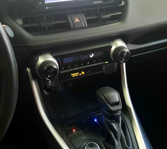 Синий Тойота РАВ 4, объемом двигателя 2.5 л и пробегом 30 тыс. км за 28500 $, фото 4 на Automoto.ua