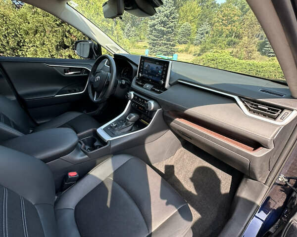 Тойота РАВ 4 2021 в Днепре (Днепропетровске) на Automoto.ua Синий Тойота РАВ 4, объемом двигателя 2.5 л и пробегом 101 тыс. км за 31000 $, фото 24 на Automoto.ua