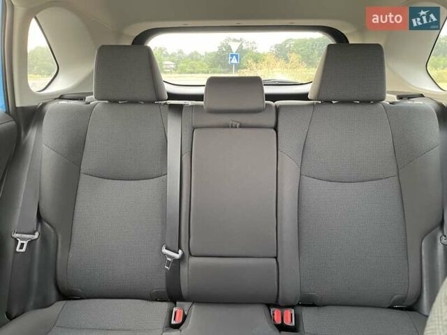 Синий Тойота РАВ 4, объемом двигателя 2.49 л и пробегом 14 тыс. км за 30500 $, фото 8 на Automoto.ua