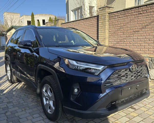 Синій Тойота РАВ 4, об'ємом двигуна 2.5 л та пробігом 114 тис. км за 26300 $, фото 1 на Automoto.ua