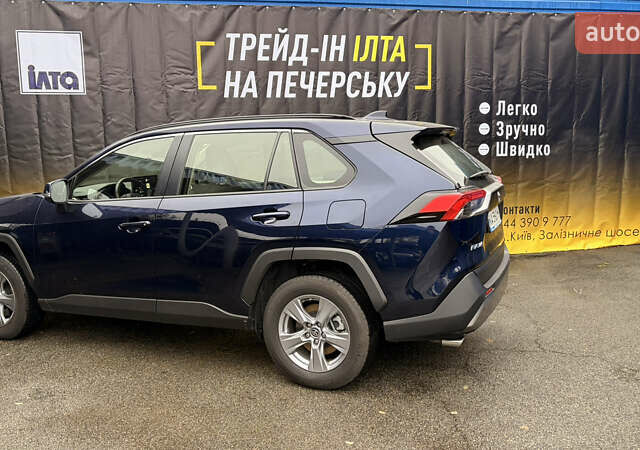 Синий Тойота РАВ 4, объемом двигателя 1.99 л и пробегом 33 тыс. км за 34173 $, фото 3 на Automoto.ua
