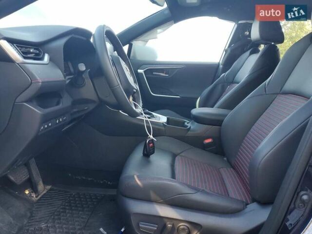 Синій Тойота РАВ 4, об'ємом двигуна 2.49 л та пробігом 32 тис. км за 23000 $, фото 6 на Automoto.ua