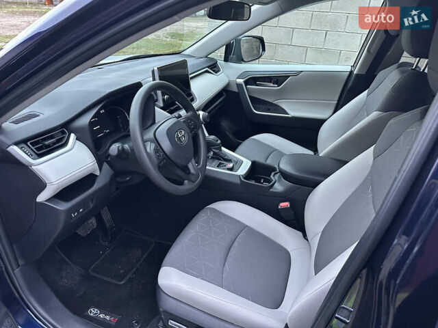 Синий Тойота РАВ 4, объемом двигателя 2.5 л и пробегом 1 тыс. км за 29700 $, фото 21 на Automoto.ua