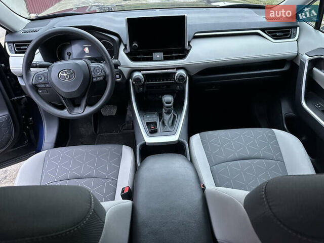 Синий Тойота РАВ 4, объемом двигателя 2.5 л и пробегом 1 тыс. км за 29700 $, фото 22 на Automoto.ua