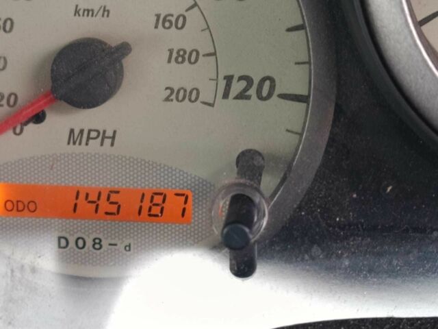 Зеленый Тойота РАВ 4, объемом двигателя 2 л и пробегом 145 тыс. км за 3000 $, фото 5 на Automoto.ua