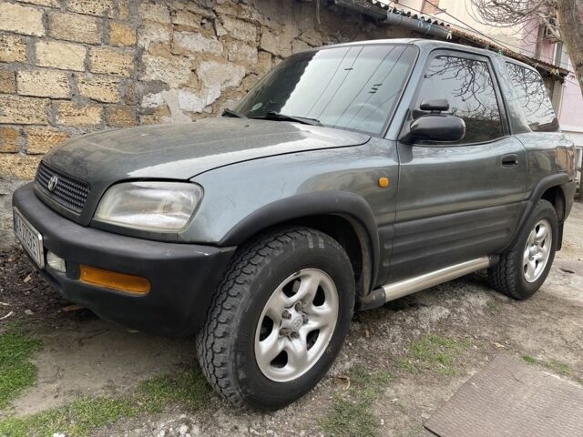 Зелений Тойота РАВ 4, об'ємом двигуна 2 л та пробігом 100 тис. км за 4500 $, фото 8 на Automoto.ua