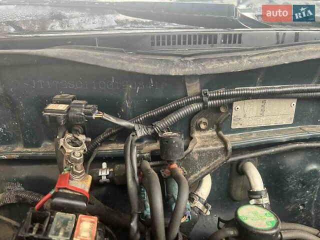 Зеленый Тойота РАВ 4, объемом двигателя 2 л и пробегом 365 тыс. км за 4800 $, фото 1 на Automoto.ua