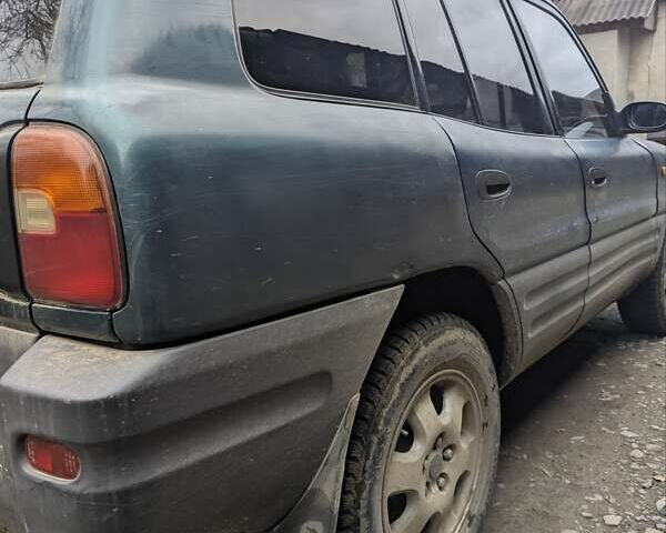 Зеленый Тойота РАВ 4, объемом двигателя 2 л и пробегом 365 тыс. км за 4800 $, фото 10 на Automoto.ua