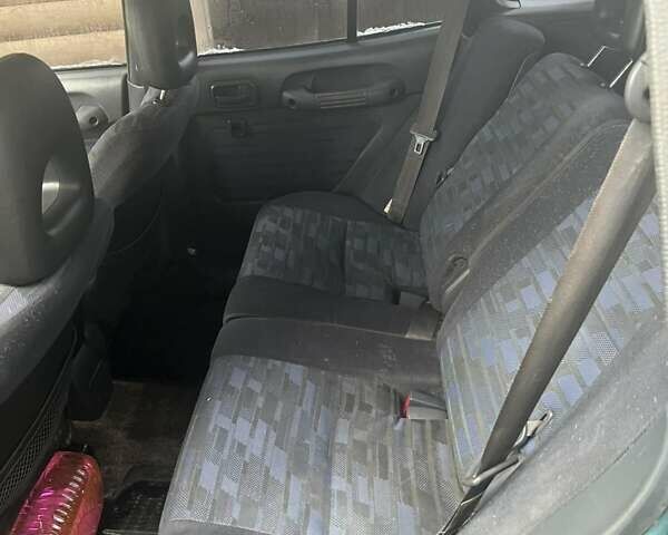 Зеленый Тойота РАВ 4, объемом двигателя 2 л и пробегом 365 тыс. км за 4800 $, фото 4 на Automoto.ua