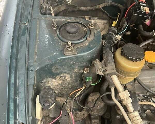 Зеленый Тойота РАВ 4, объемом двигателя 2 л и пробегом 365 тыс. км за 4800 $, фото 2 на Automoto.ua