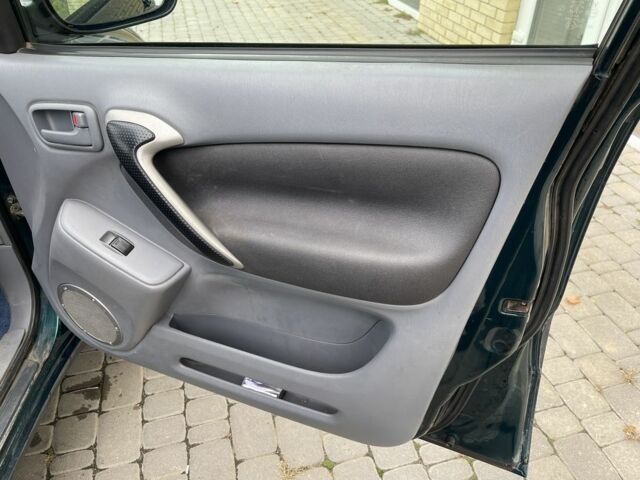 Зеленый Тойота РАВ 4, объемом двигателя 0 л и пробегом 350 тыс. км за 2400 $, фото 17 на Automoto.ua