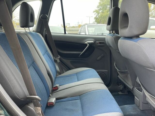 Зеленый Тойота РАВ 4, объемом двигателя 2 л и пробегом 350 тыс. км за 3200 $, фото 14 на Automoto.ua