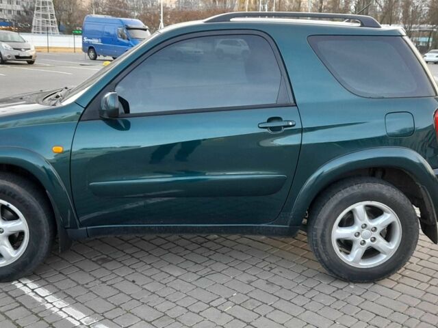 Зелений Тойота РАВ 4, об'ємом двигуна 2 л та пробігом 182 тис. км за 6900 $, фото 17 на Automoto.ua