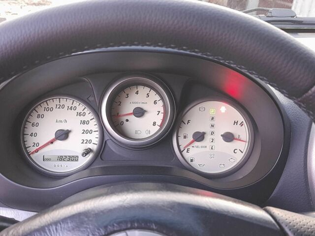 Зелений Тойота РАВ 4, об'ємом двигуна 2 л та пробігом 182 тис. км за 6900 $, фото 8 на Automoto.ua