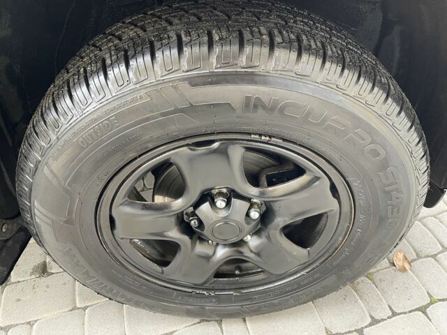 Зеленый Тойота РАВ 4, объемом двигателя 2 л и пробегом 350 тыс. км за 3900 $, фото 6 на Automoto.ua