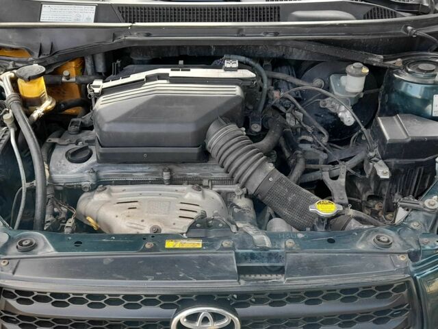 Зелений Тойота РАВ 4, об'ємом двигуна 2 л та пробігом 182 тис. км за 6900 $, фото 6 на Automoto.ua
